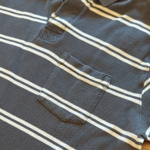 Old Navy Men's Polo Shirt - Navy and White Stripes - Picture 6 of 8